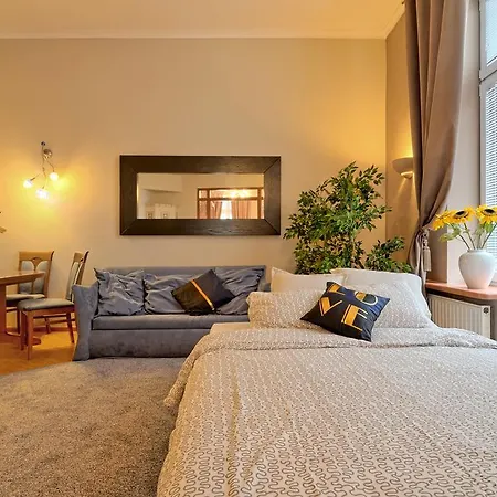 Spacious Walnut *