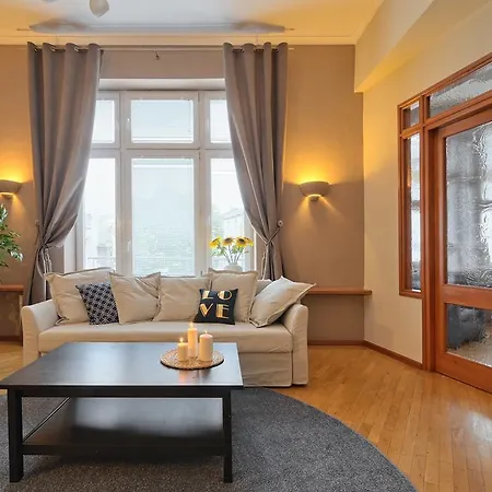 Διαμέρισμα Spacious Walnut Krasków